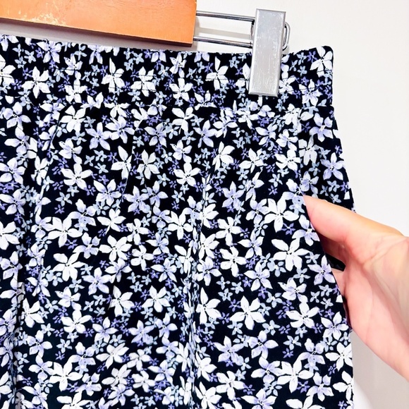 GUILTY Black and purple shorts - Picture 5 of 6